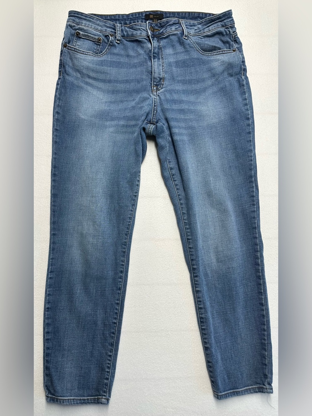 Frye Women’s Size 16 Skinny Jeans Medium Wash Blue Stretch Denim Mid Rise Casual